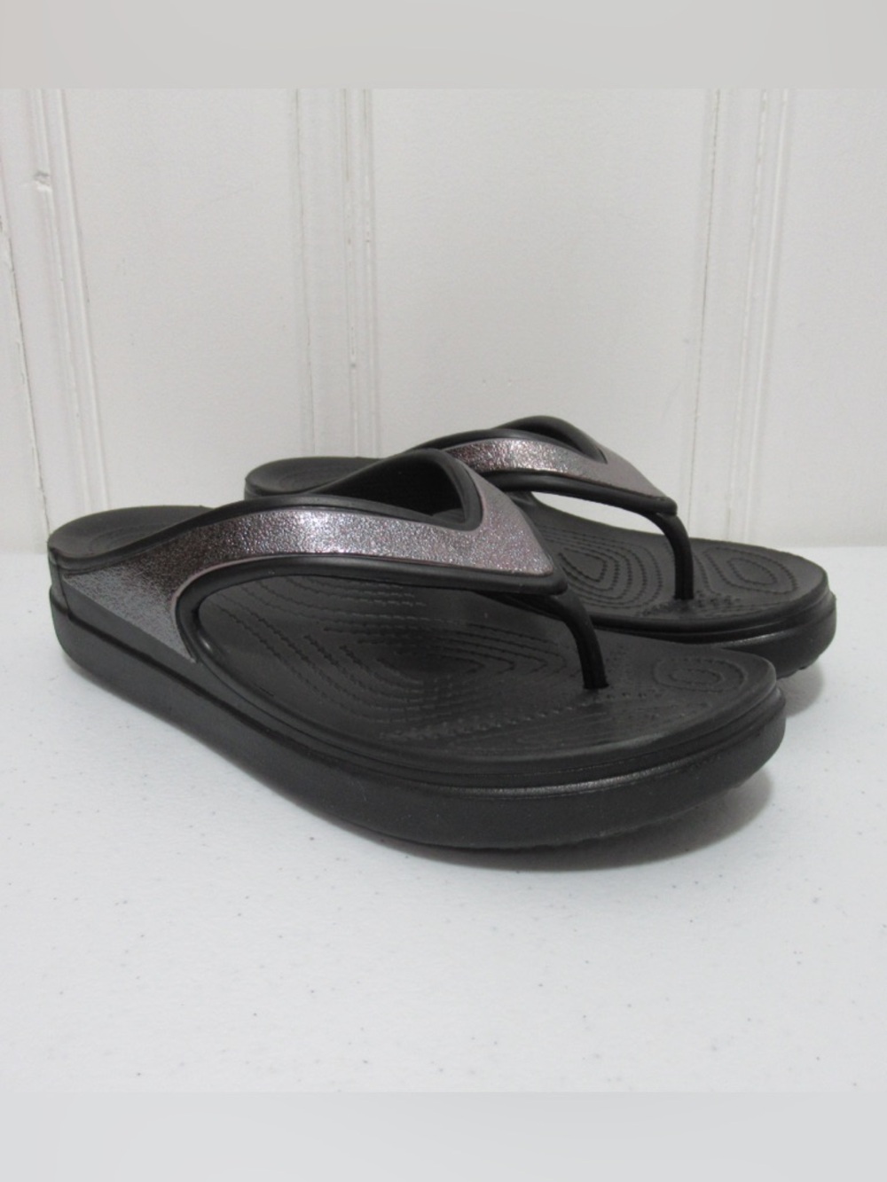 Crocs Sloane Shine Wedge Sandals Size 8